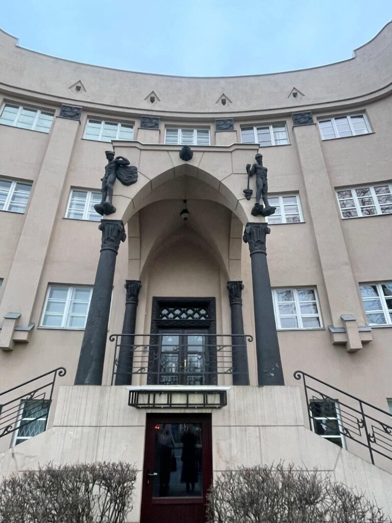 Amsterdamo mokykla Kaune